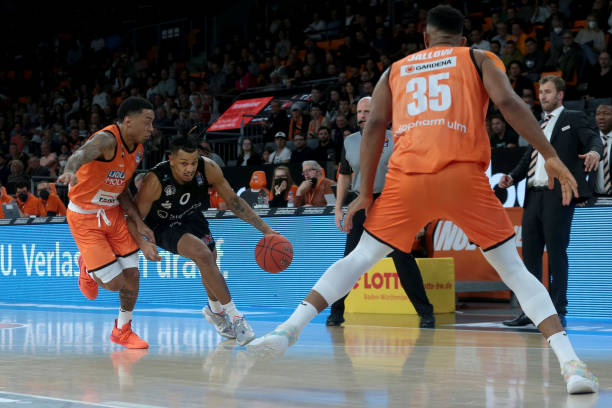 全能与稳定 全能与稳定